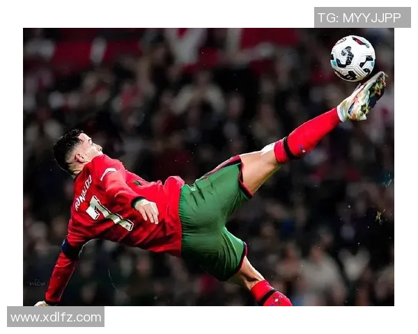 中世纪足球明星排行榜揭晓谁是那个时代的传奇球员